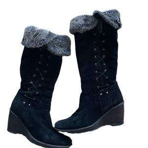 Aquatalia knee-high, wedge, suede boots with plush faux fur lining size 7.5